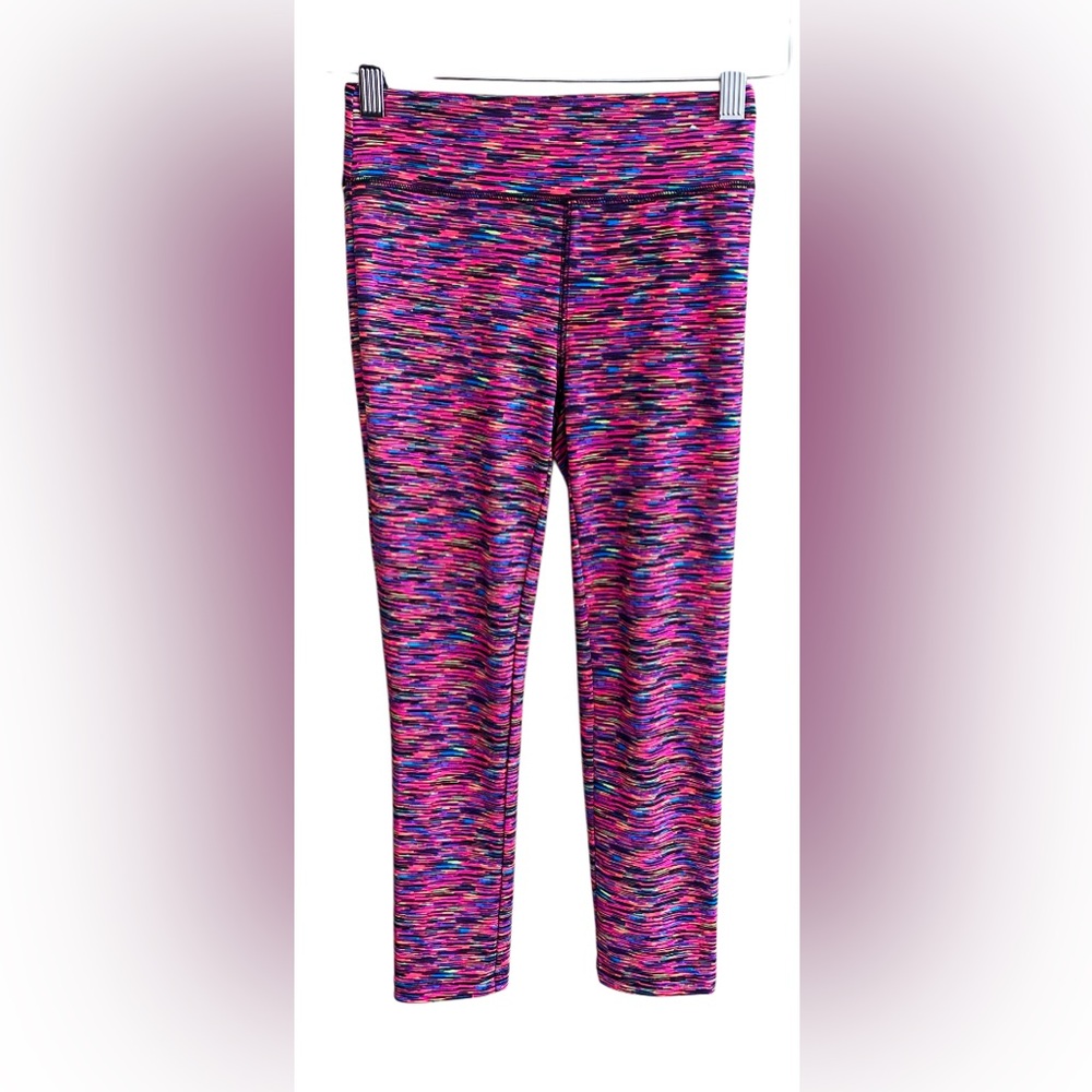 Flirtitude: Pink Activewear Workout Crop Leggings